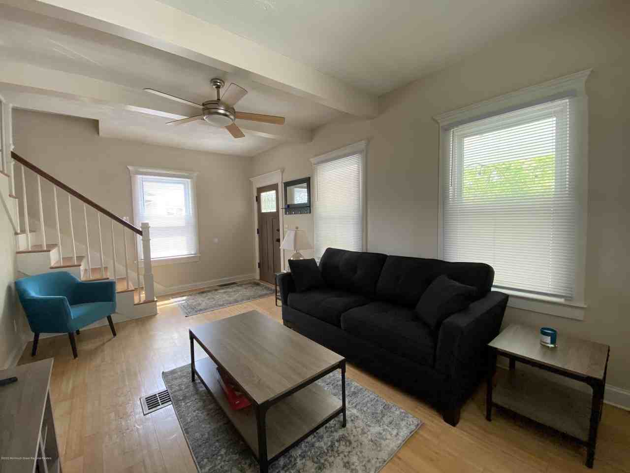 1213 4th Ave - Photo 3 of 19