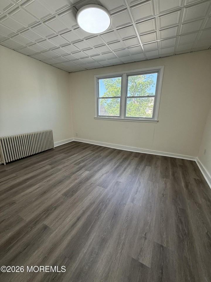 249251 Main St #251 - Photo 7 of 8