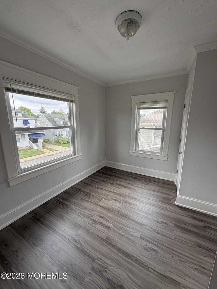 24 Waverly Pl #B - Photo 5 of 7