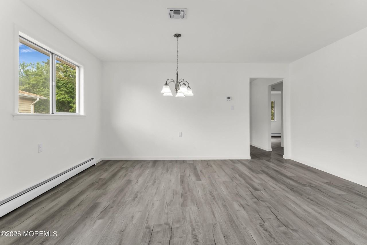 12 Montego St - Photo 7 of 20