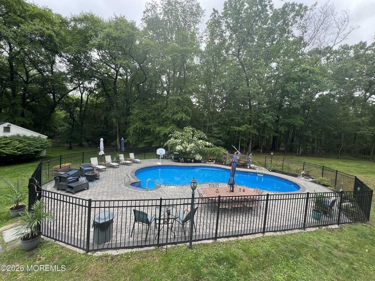 92 Quail Ln - Photo 2 of 18