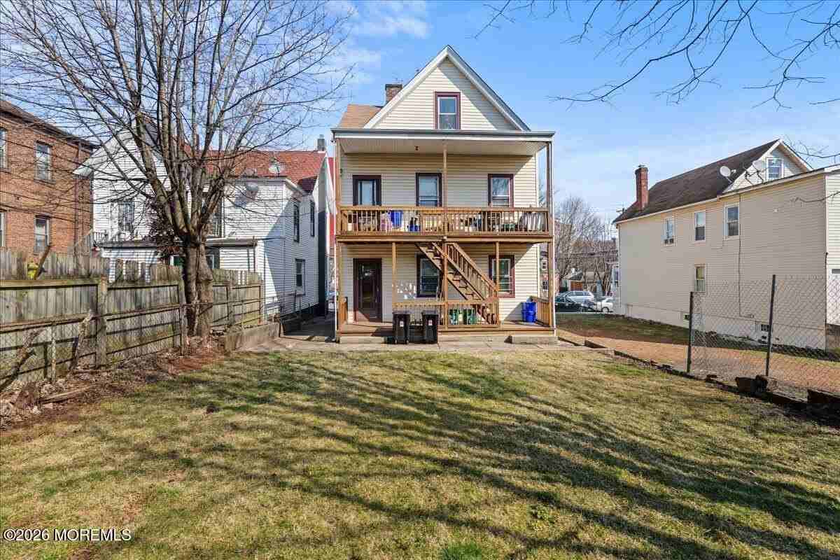 104 Welton St #1 - Photo 3 of 18