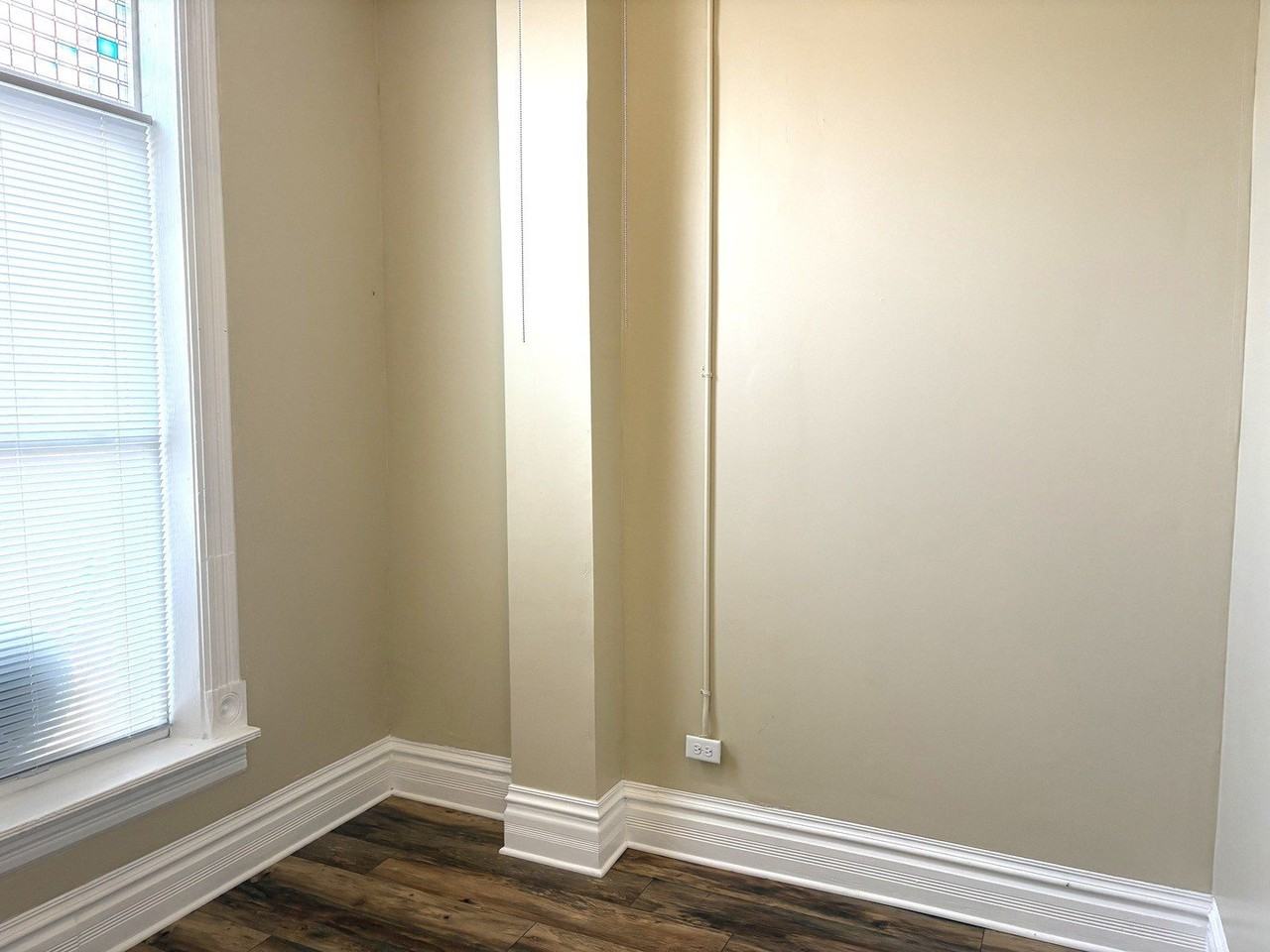 10 N State St - Photo 6 of 11