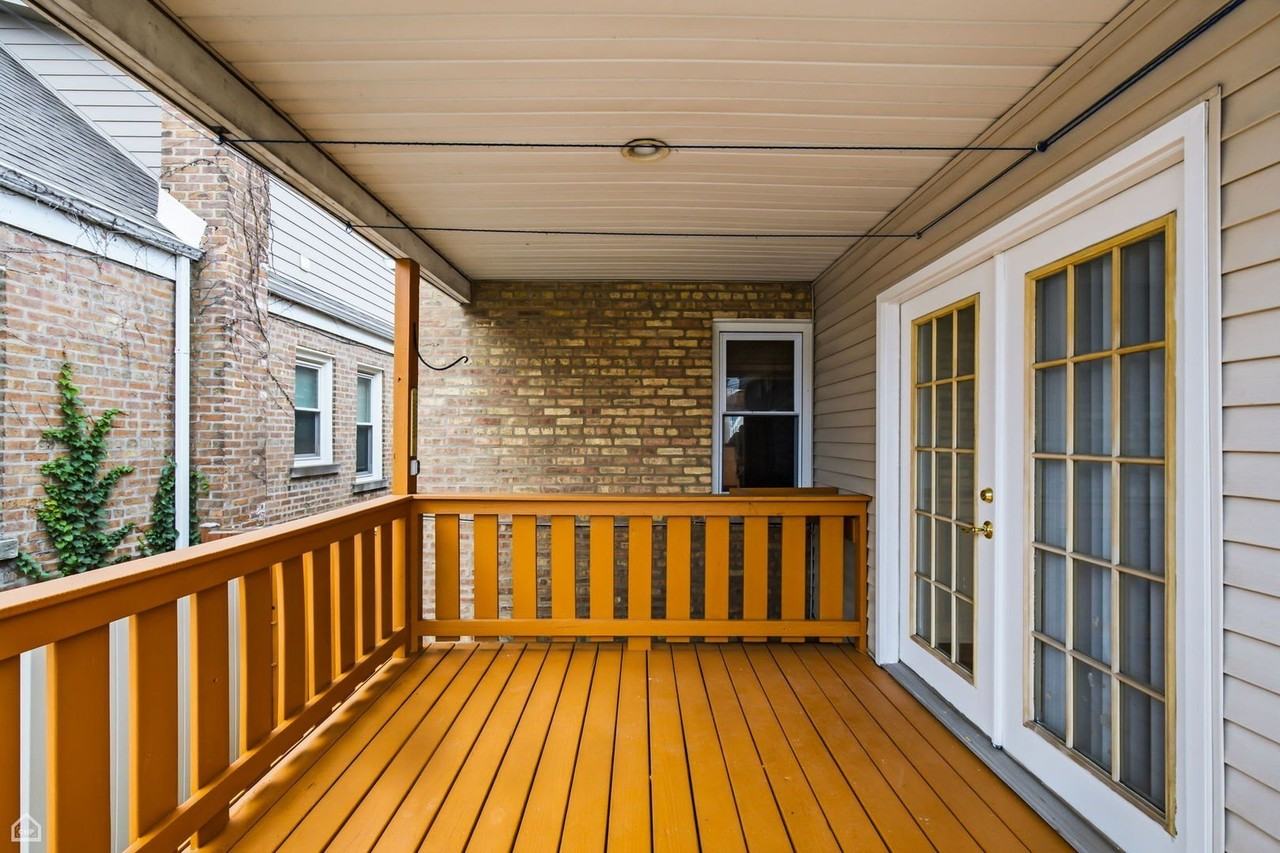 3329 N Neva Ave - Photo 4 of 40