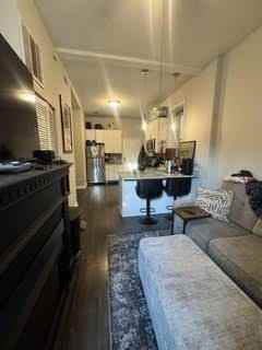 1300 N Greenview Ave #2R - Photo 3 of 12