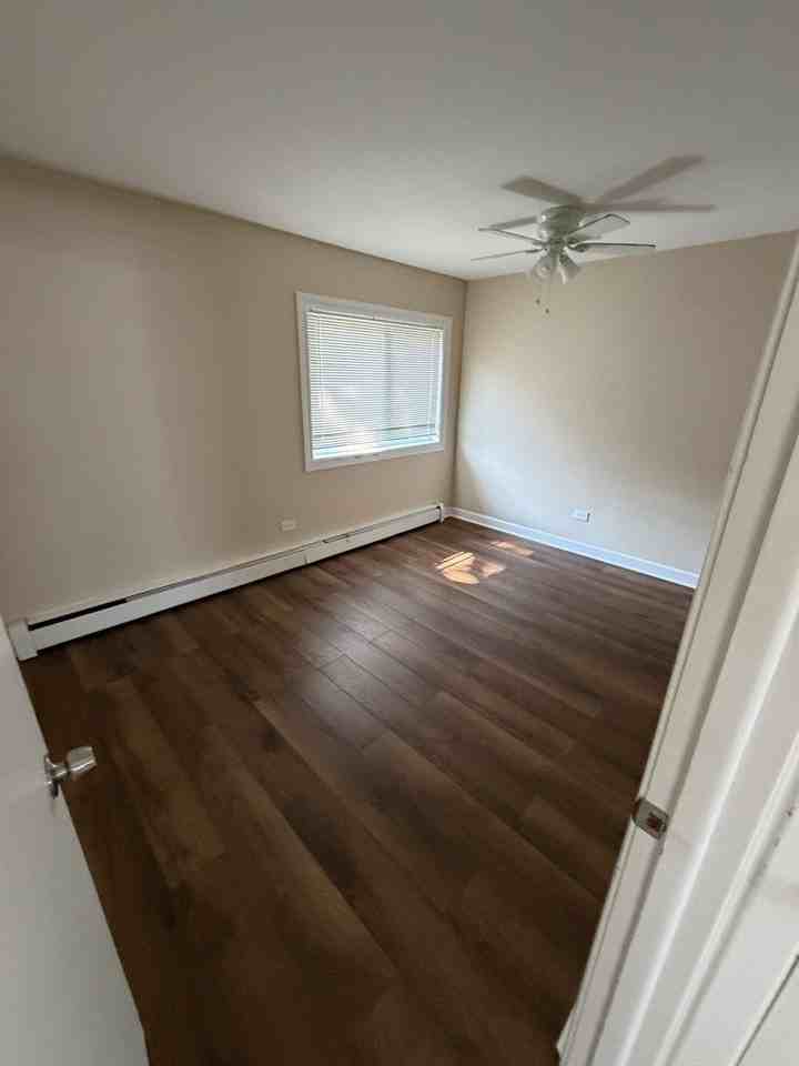 440 Lorraine St #2S - Photo 7 of 8