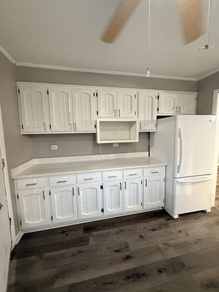 471 Tomahawk St - Photo 3 of 11