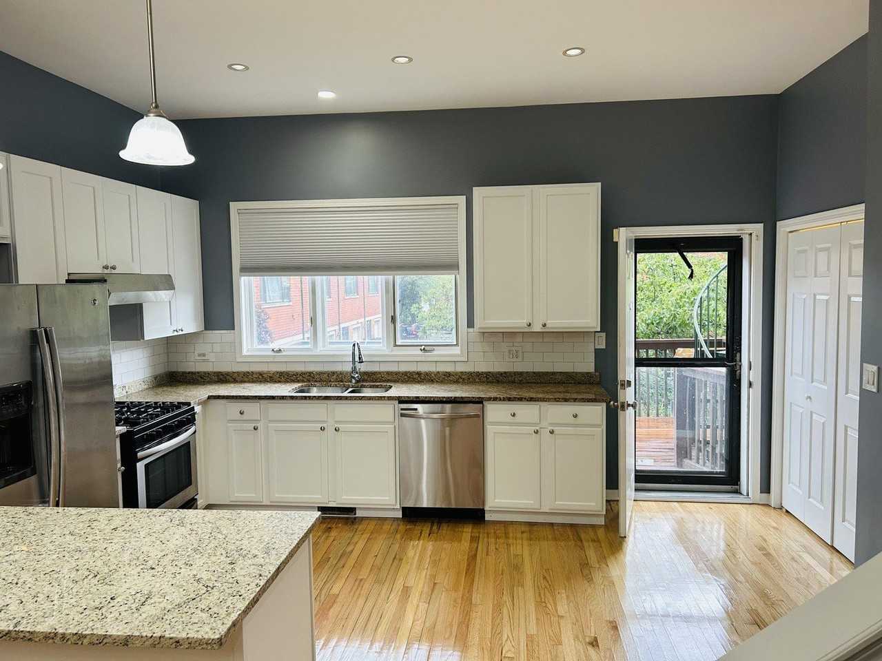 1918 S Louie Pkwy - Photo 6 of 48