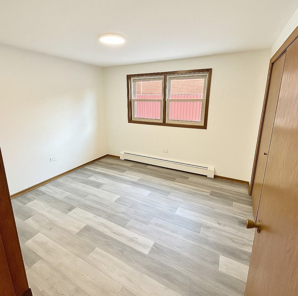 2722 N 74th Ave #1 - Photo 5 of 6