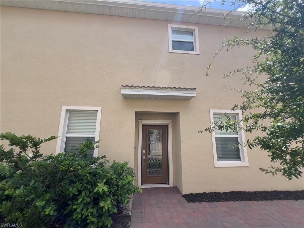 2806 Blossom Way - Photo 2 of 44