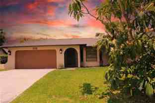 1025 Ne Van Loon Ln - Photo 1 of 1