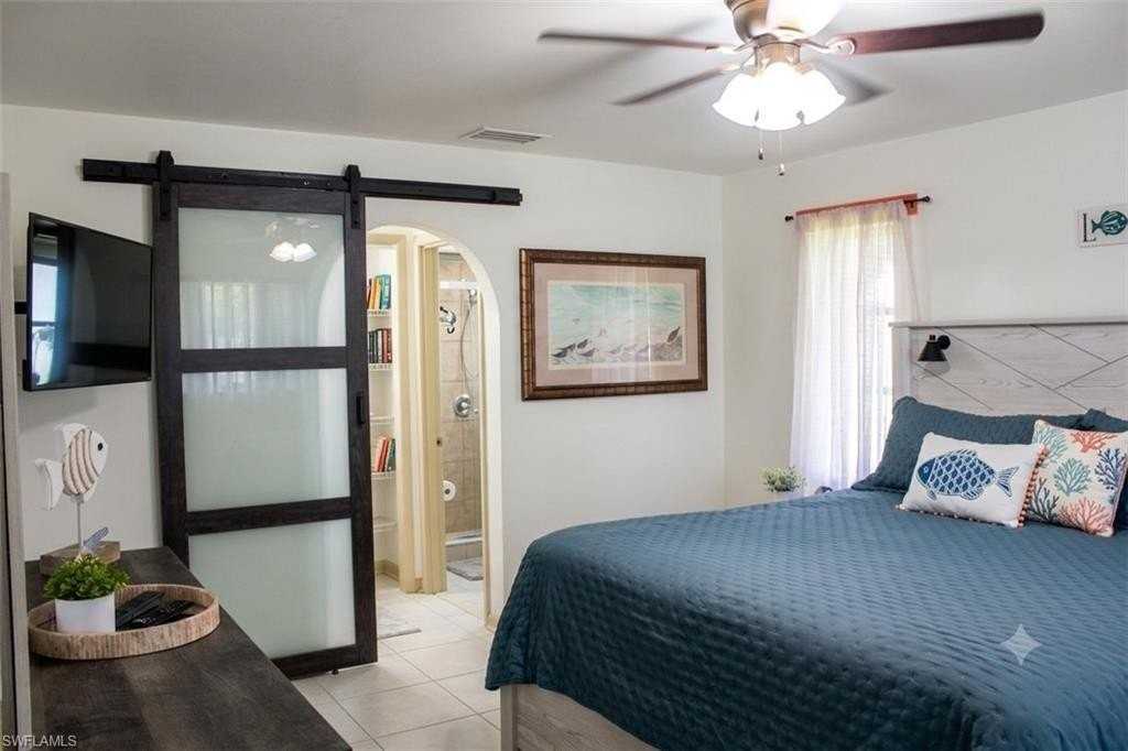 1025 Ne Van Loon Ln - Photo 4 of 21