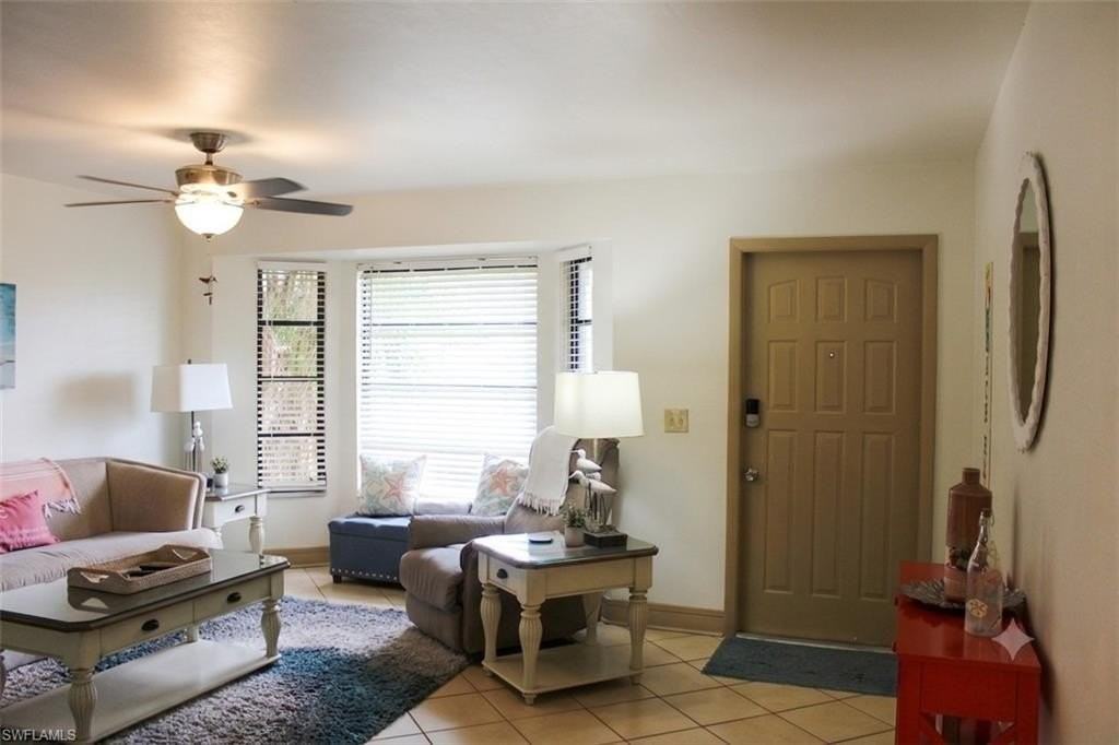 1025 Ne Van Loon Ln - Photo 7 of 21