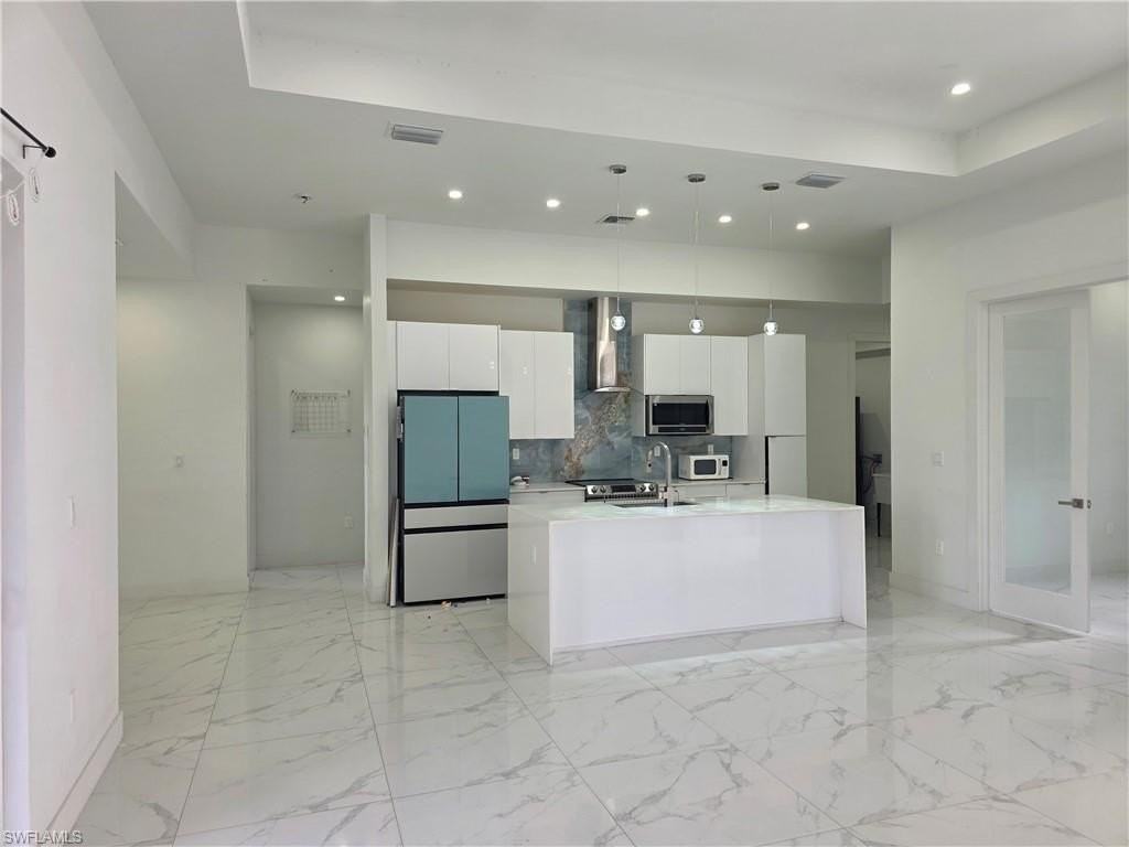 331 Nelson Rd N - Photo 3 of 29