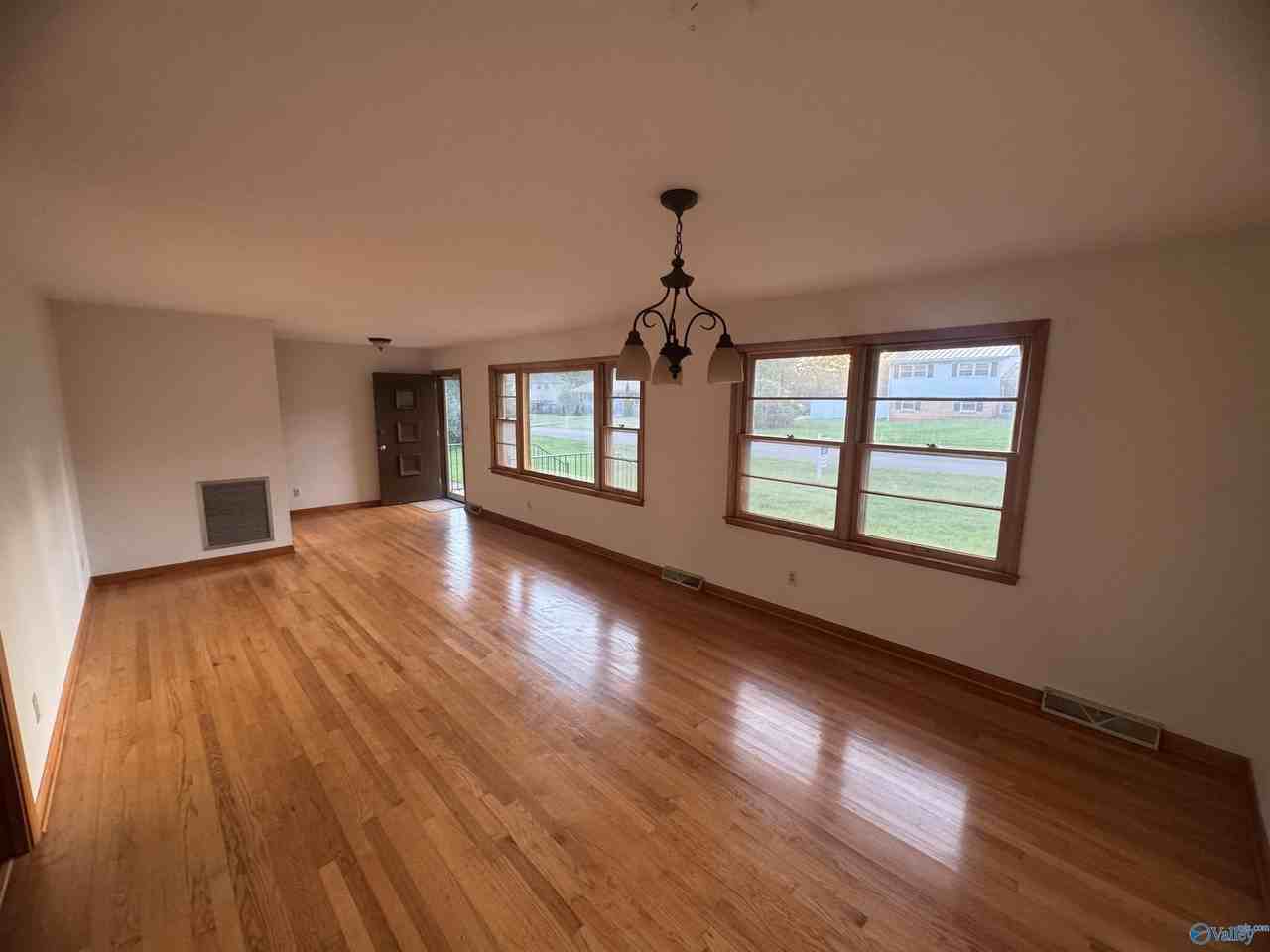 2103 Shannonhouse Rd Sw - Photo 4 of 30