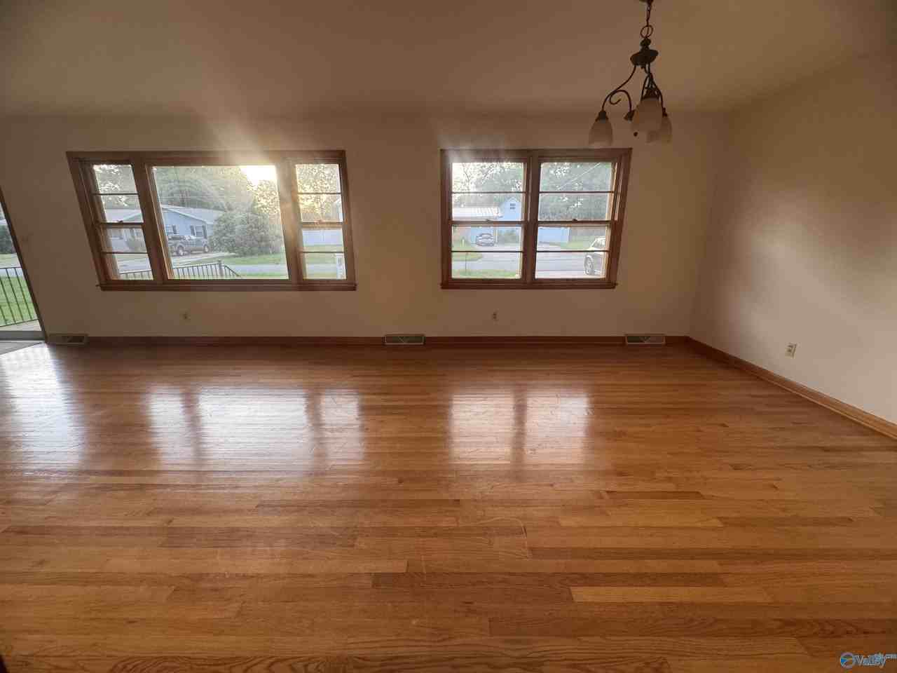 2103 Shannonhouse Rd Sw - Photo 5 of 30