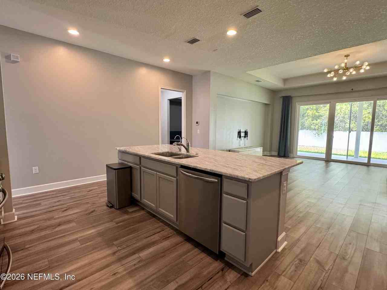 104 Linda Lake Ln - Photo 7 of 25