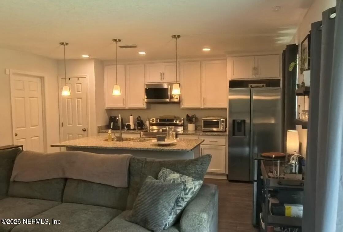8352 Hewitt St - Photo 2 of 23
