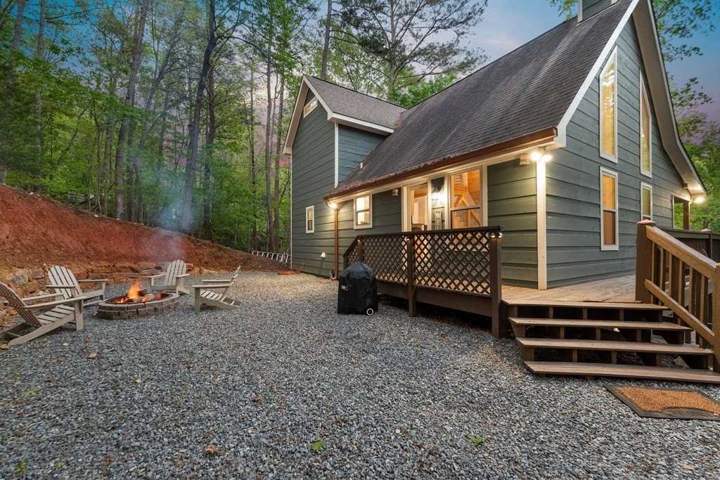 17 Vista Chalet Dr - Photo 2 of 50