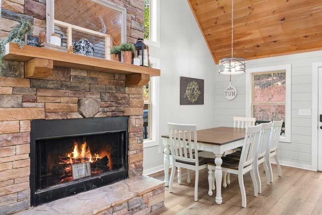 17 Vista Chalet Dr - Photo 4 of 50