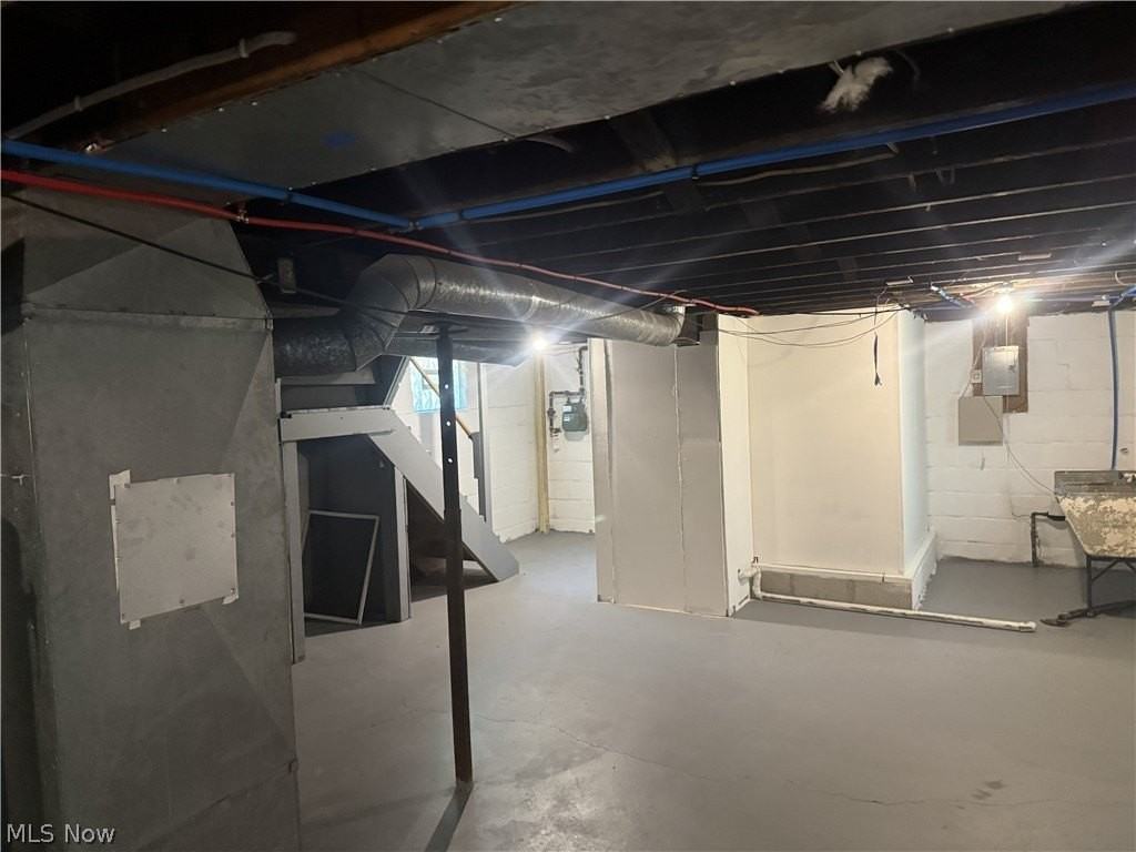 958 Haynes St - Photo 6 of 9