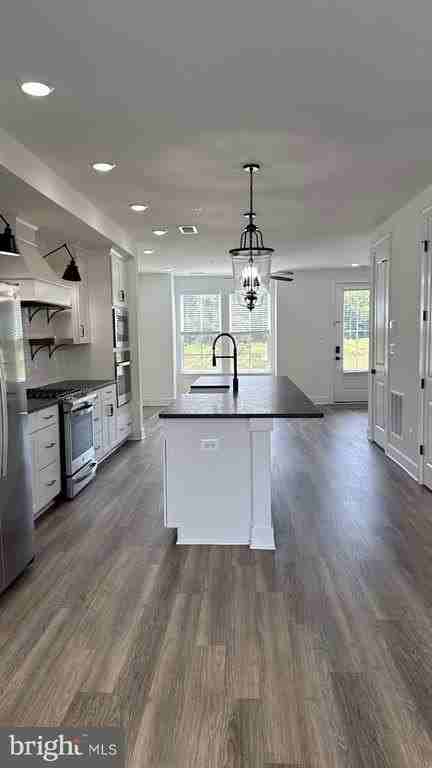 1817 Shookstown Rd - Photo 2 of 25
