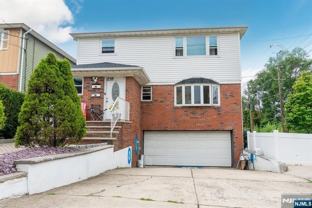 218 E Brinkerhoff Ave - Photo 1 of 1