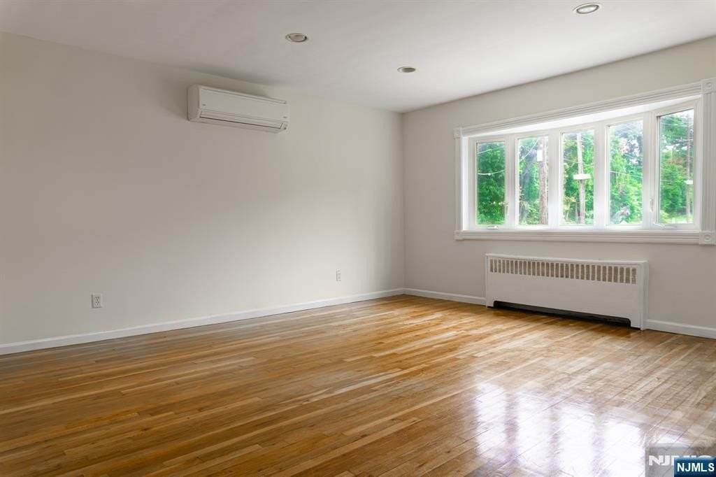 218 E Brinkerhoff Ave - Photo 4 of 21