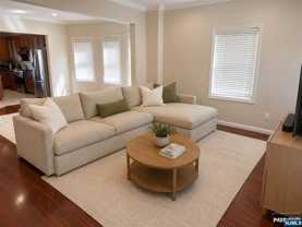 331 Undercliff Ave - Photo 1 of 1