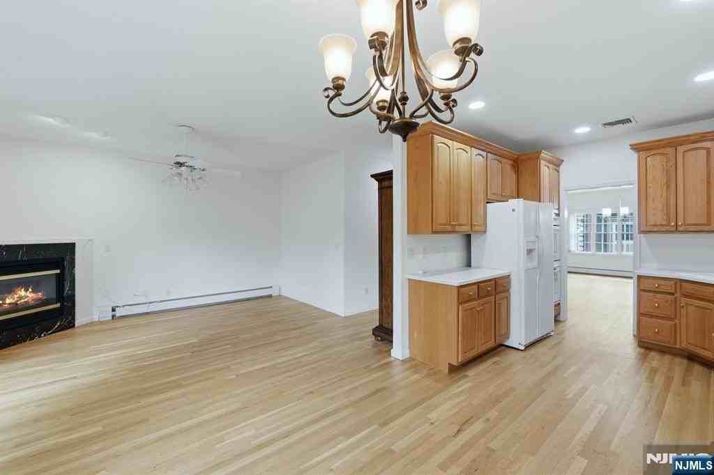156 Stonegate Trl #156 - Photo 7 of 27