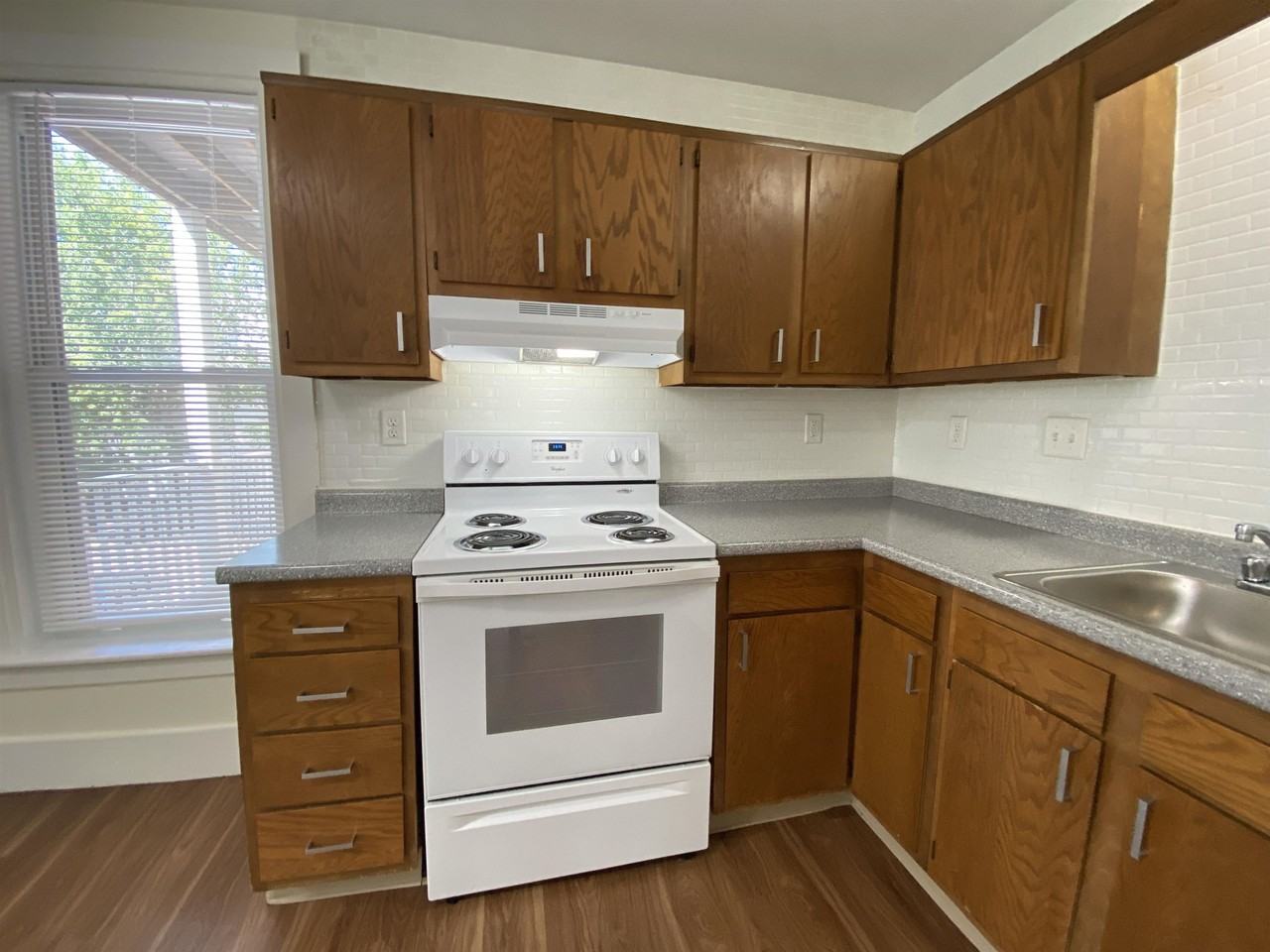 616 Union St #3 - Photo 5 of 23