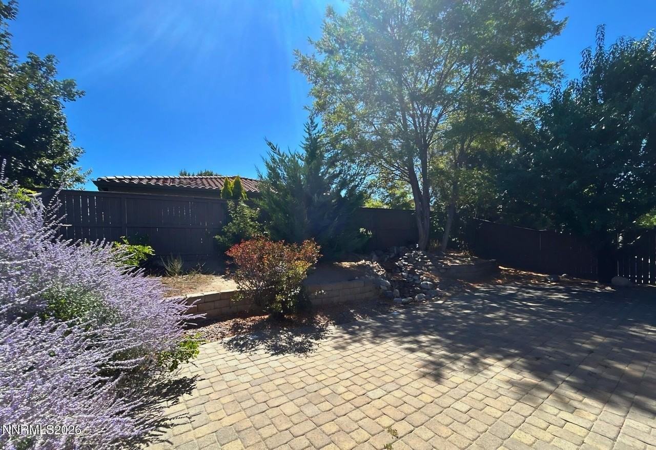 530 Beckfield Ct - Photo 3 of 3