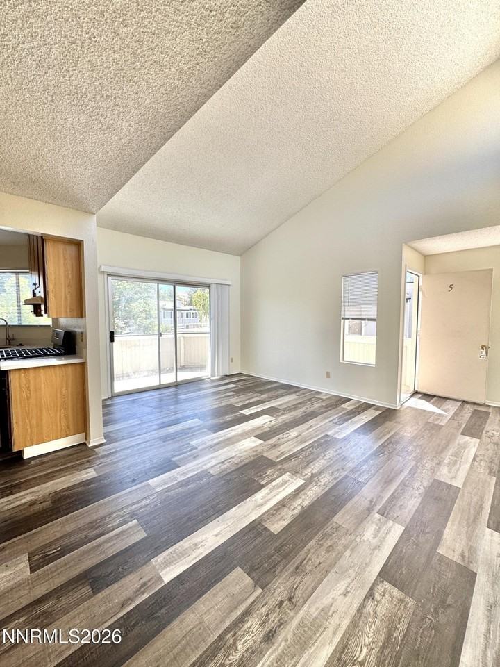 2519 Sunny Slope Dr #5 - Photo 3 of 10