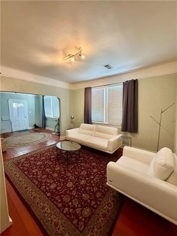 524 Jefferson St - Photo 4 of 9