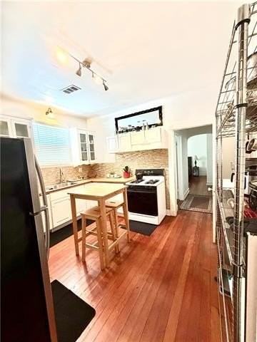 524 Jefferson St - Photo 6 of 9