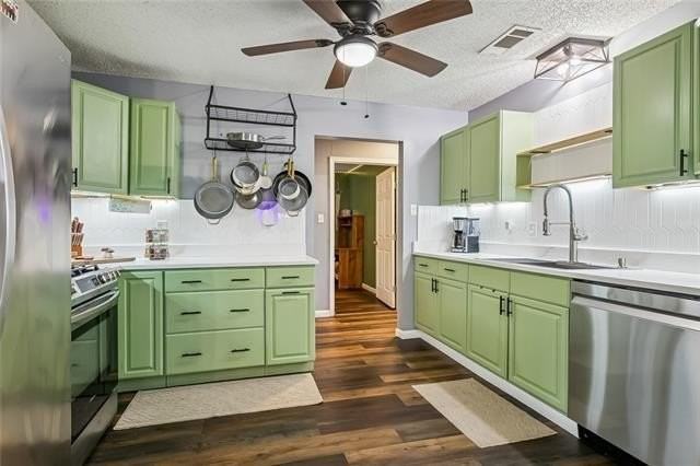2220 Lloyds Ave - Photo 6 of 16