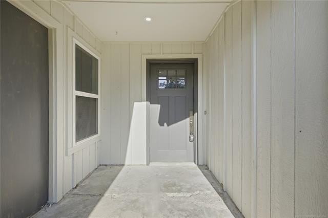 1906 N Eucalyptus Ct - Photo 3 of 27