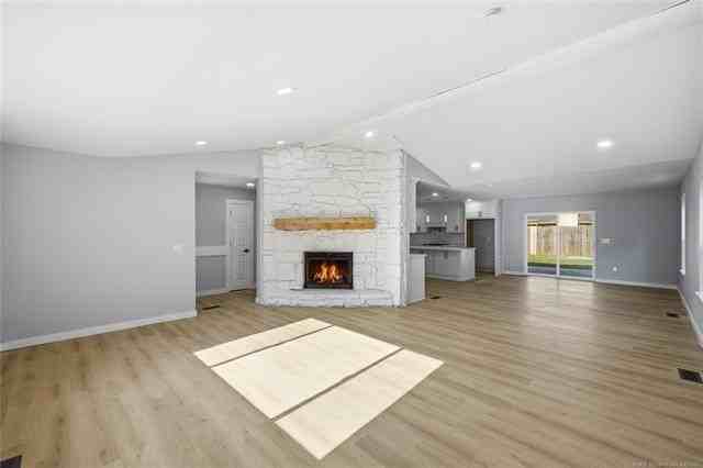 1906 N Eucalyptus Ct - Photo 6 of 27