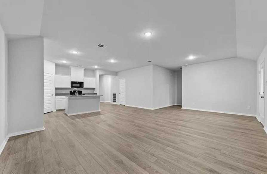 3509 Foxhound Ln - Photo 4 of 19