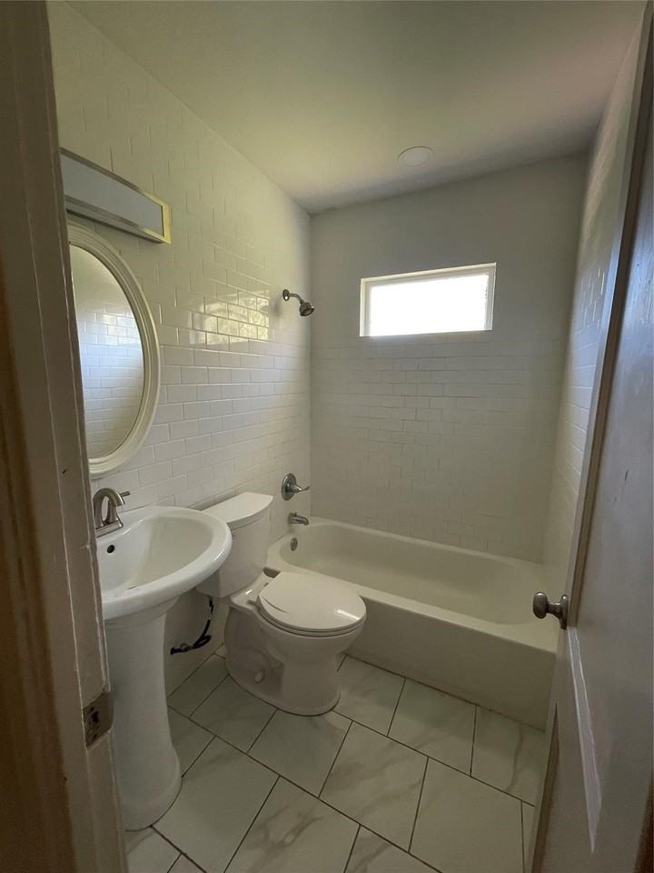 414 S 27th St - Photo 5 of 7