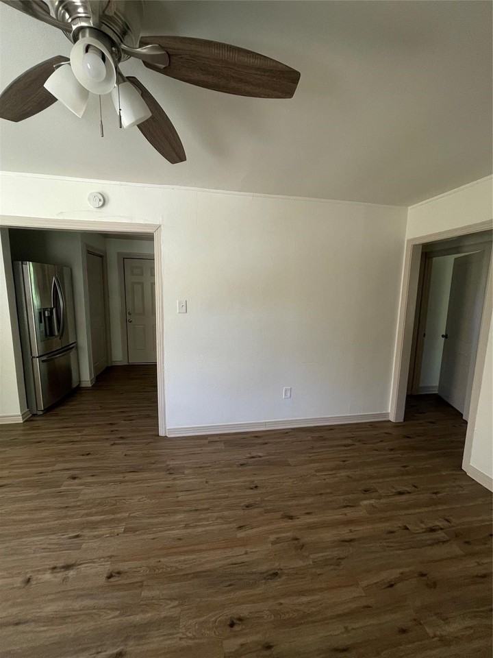414 S 27th St - Photo 7 of 7