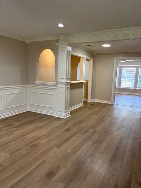 558 Ridgemont Dr - Photo 4 of 14