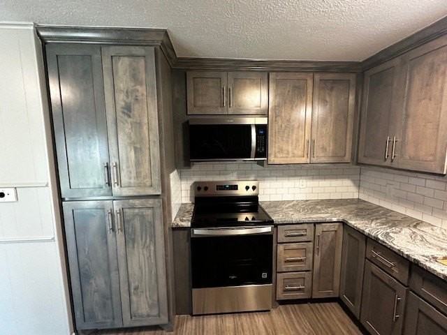 829 N Charlotte Ave - Photo 5 of 13
