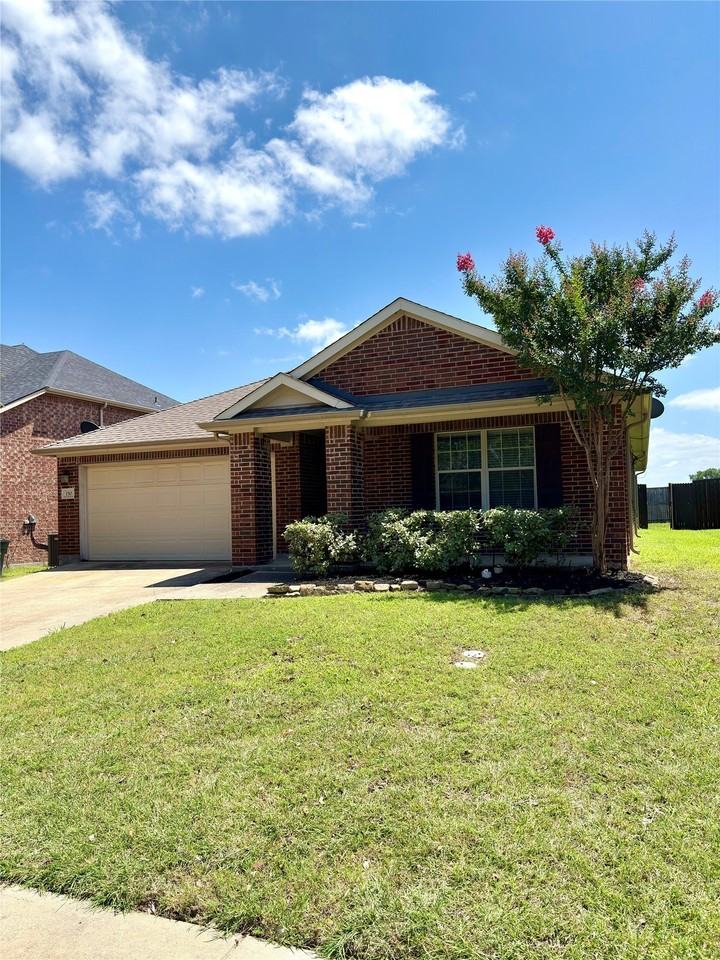 150 Briar Grove Dr - Photo 2 of 37