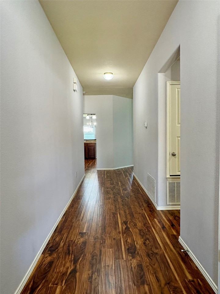 150 Briar Grove Dr - Photo 7 of 37