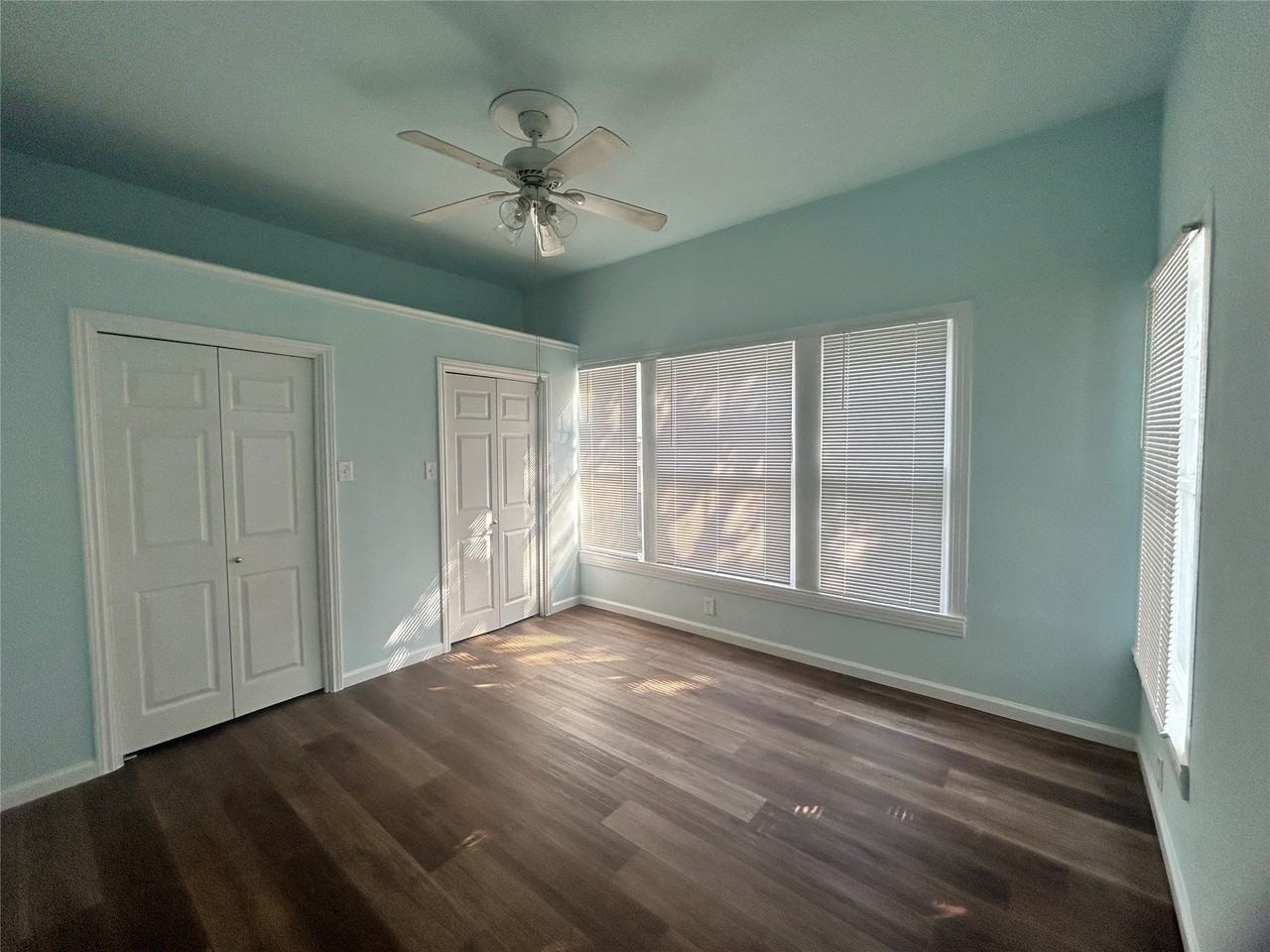 5611 Tremont St - Photo 3 of 9