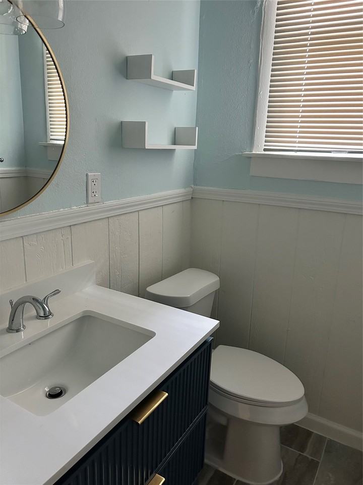 5611 Tremont St - Photo 4 of 9