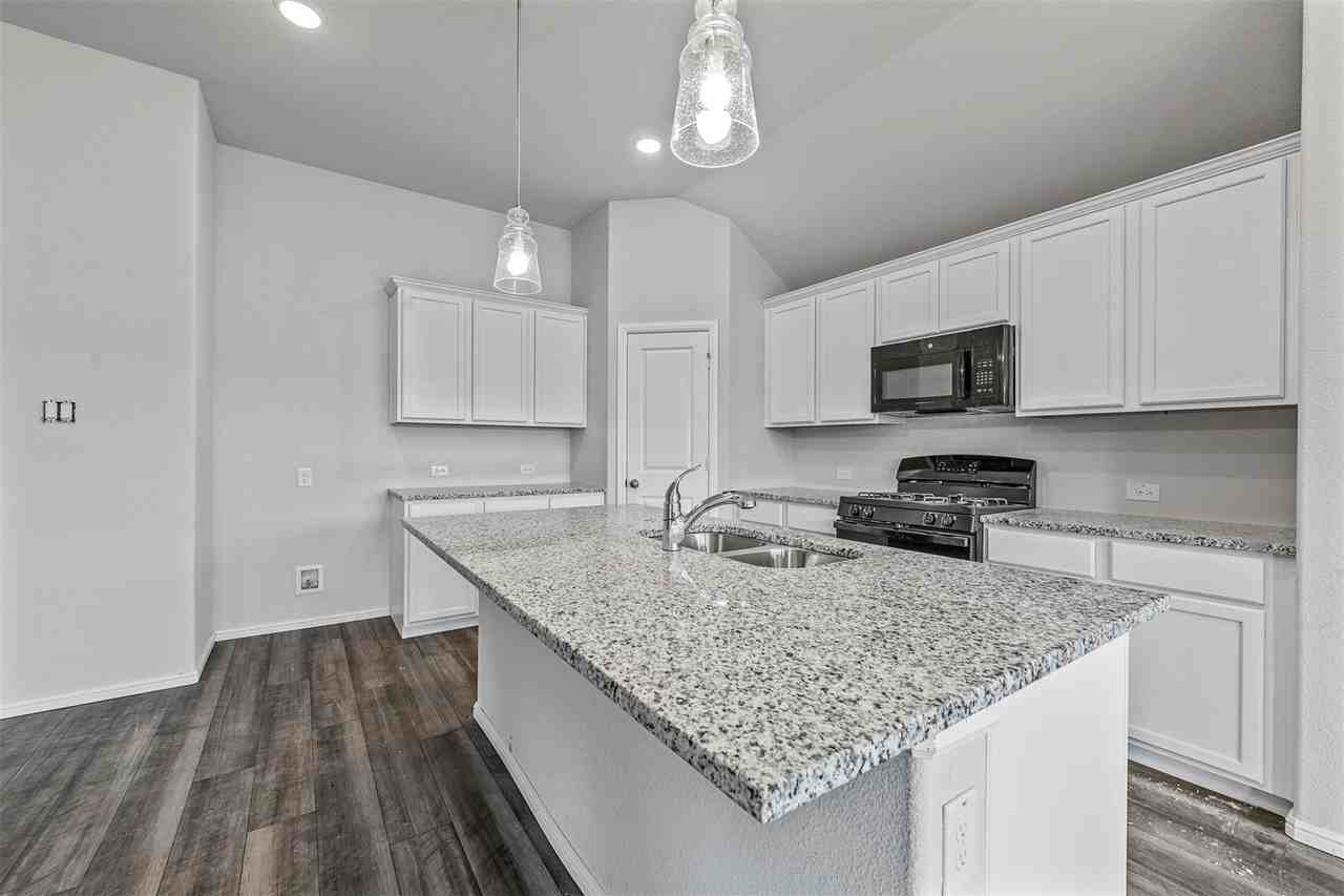 1944 Javelina St - Photo 2 of 24