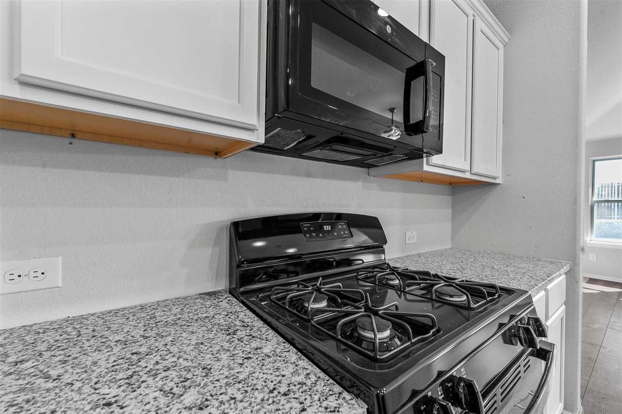 1944 Javelina St - Photo 3 of 24