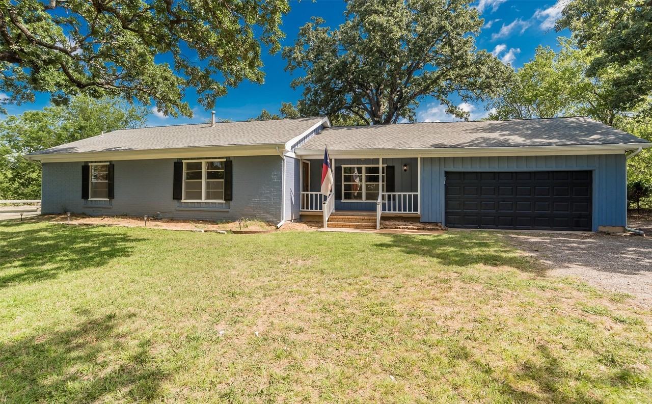 1403 Harpole Rd E - Photo 3 of 27